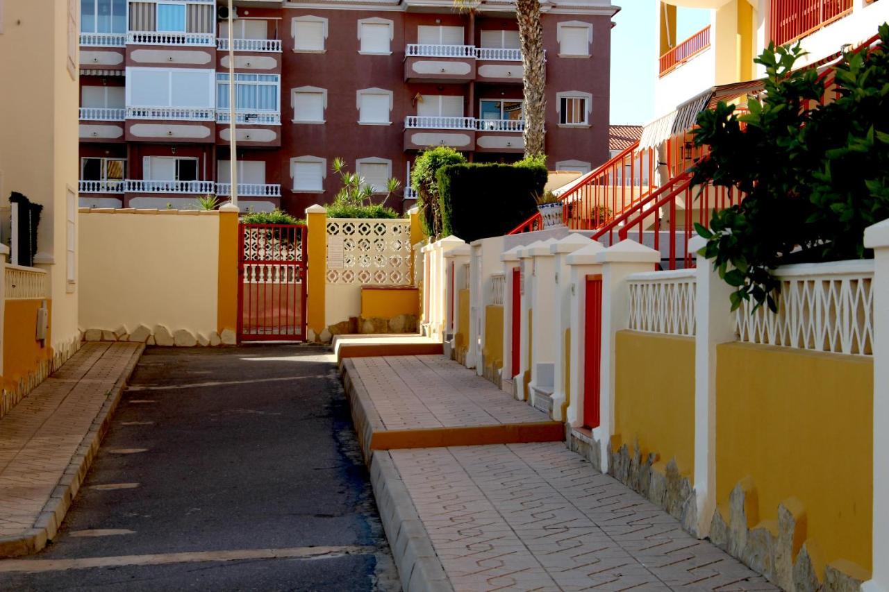 Appartement Blancosol In La Mata Торевиеха Екстериор снимка